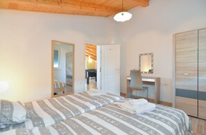 Casa estándar, 5 habitaciones (0464) | 5 habitaciones, tabla de planchar con plancha y cunas gratuitas