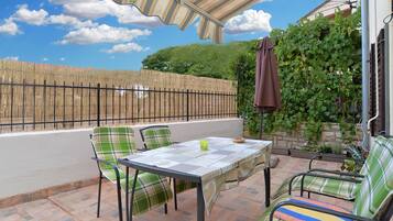 Standard House, 2 Bedrooms (0467) | Terrace/patio