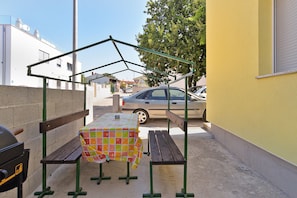 Grillaus-/piknikalue