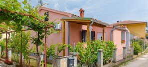 Exterior - House 1753 (Fazana)