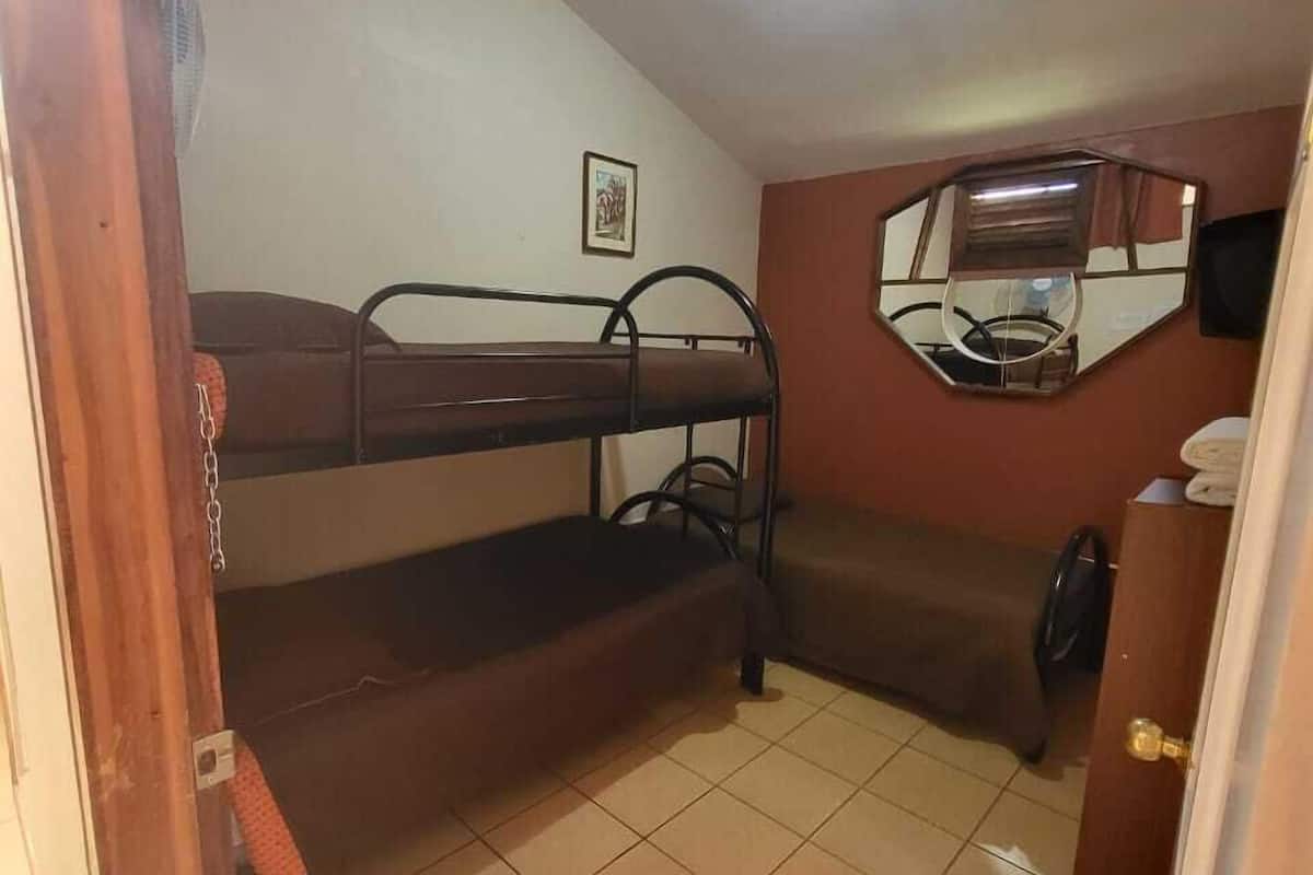 Triple Room, 3 Twin Beds | Desk, soundproofing, iron/ironing board (on request), WiFi (free)