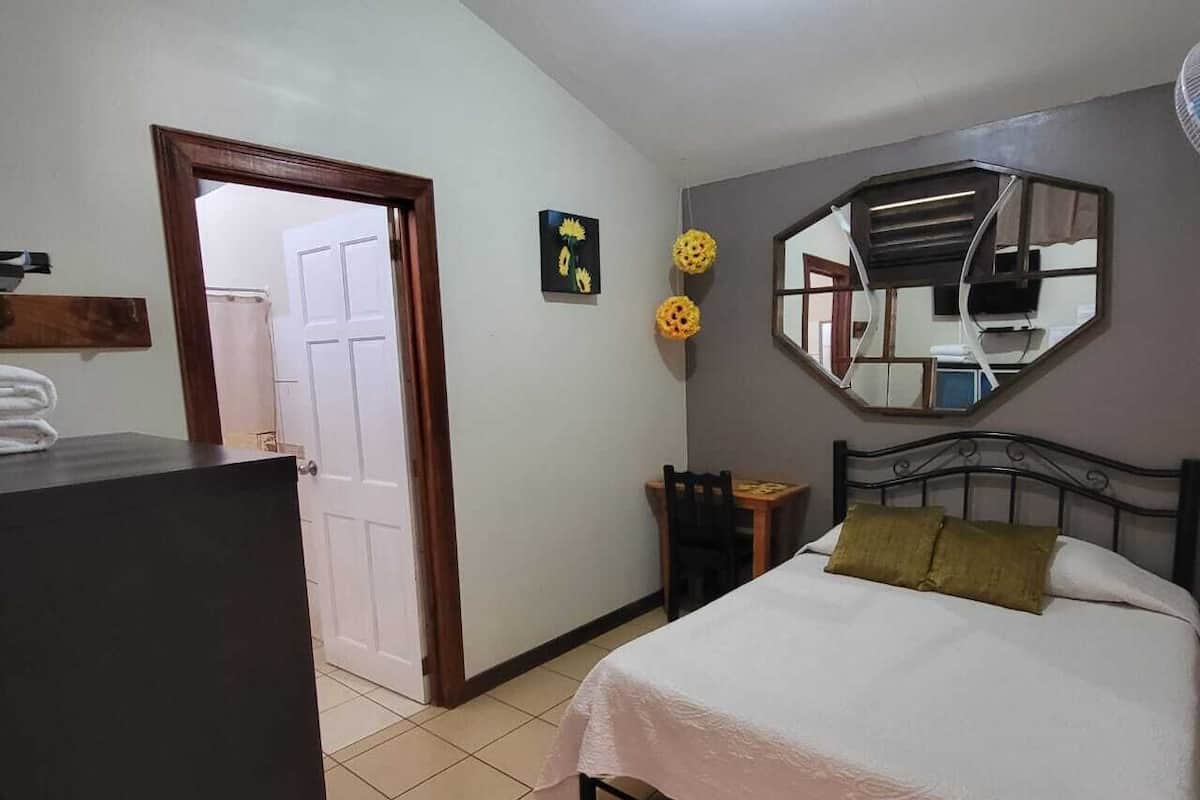 Double Room, 1 Queen Bed | Bathroom | Shower, rainfall showerhead, free toiletries, hair dryer (on request)