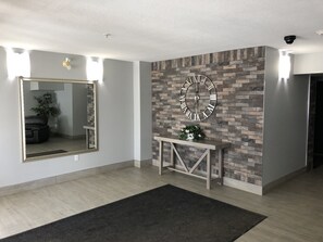 Interior - Last-minute Discounts! 2Bed 2Bath on the River - Convenient Central Location! (Fort McMurray)