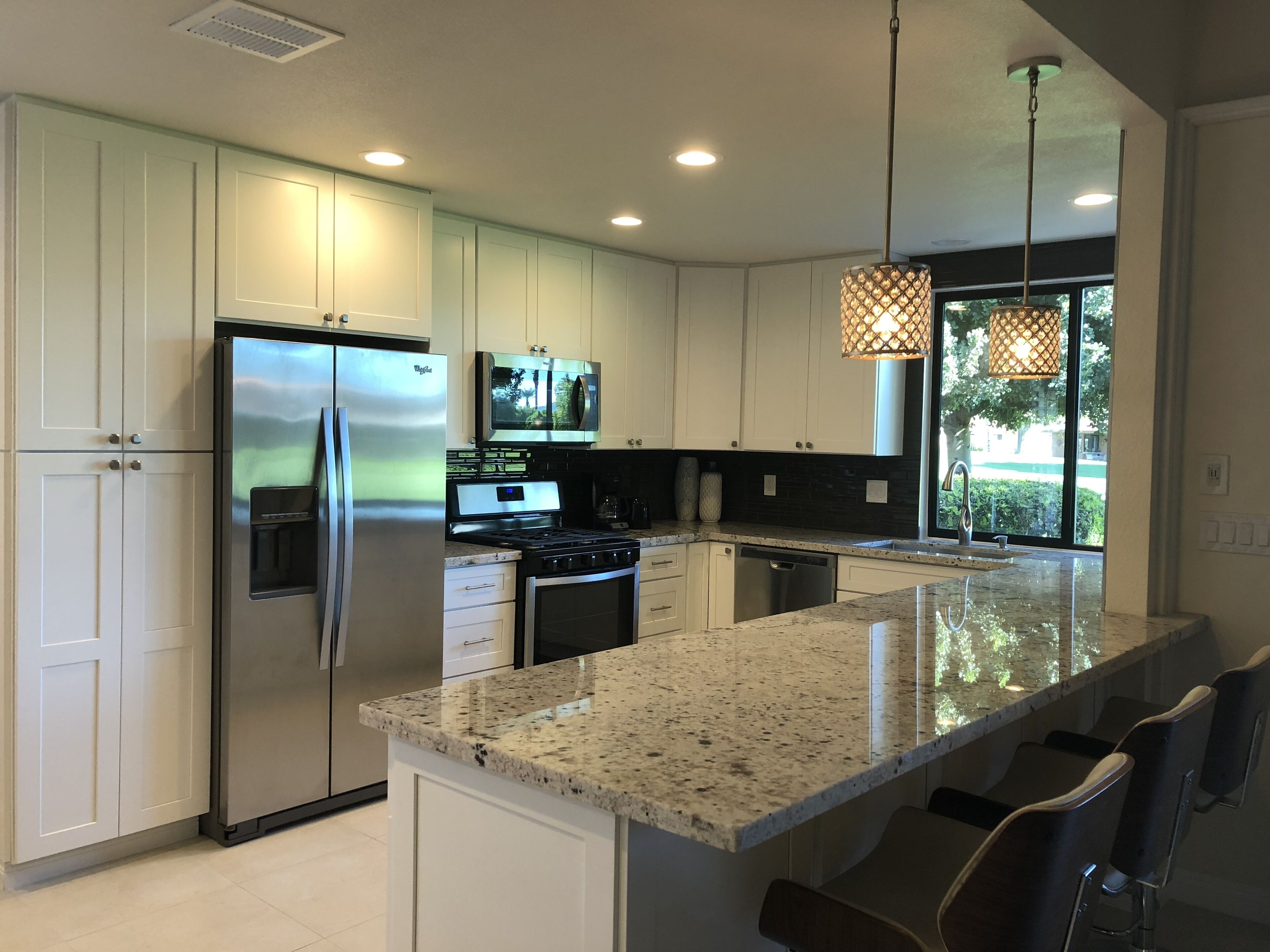Sunrise Country Club large 3 Bed 2 Bath CONDO ON THE 4TH FAIRWAY! 