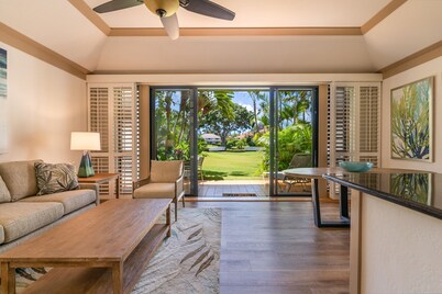 Rare find w/ 2 AC, 2 min walk to beach, Remodeled #151, ground floor! 