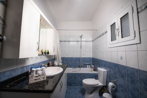 Villa, 3 Bedrooms | Bathroom