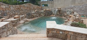 Utomhuspool