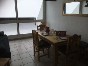 Dining - Superb Triplex apartment (Les Belleville)