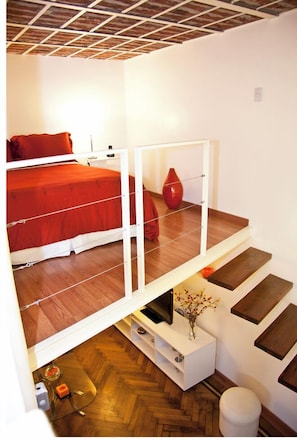 1 habitación, tabla de planchar con plancha y internet gratis 