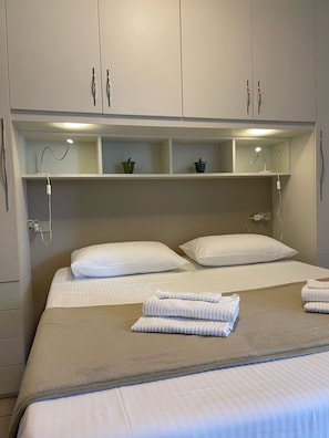2 bedrooms, iron/ironing board, travel crib, free WiFi