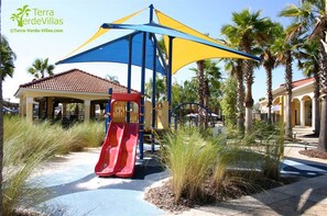 Children’s play area – outdoor