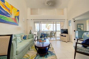 Smart-TV, DVD-Player, Tischtennisplatte