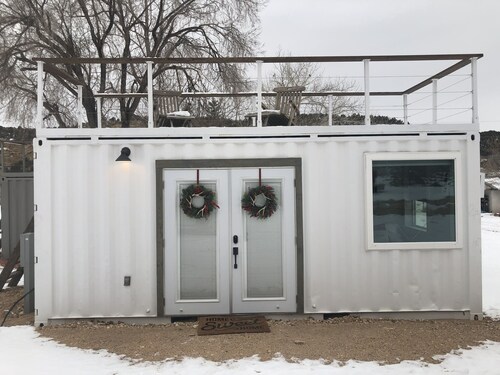 Mini farmhouse style container Homes #1