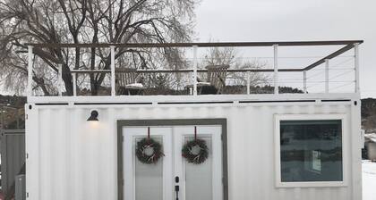 Mini farmhouse style container Homes #1