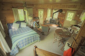 9 bedrooms, iron/ironing board, free WiFi, bed sheets