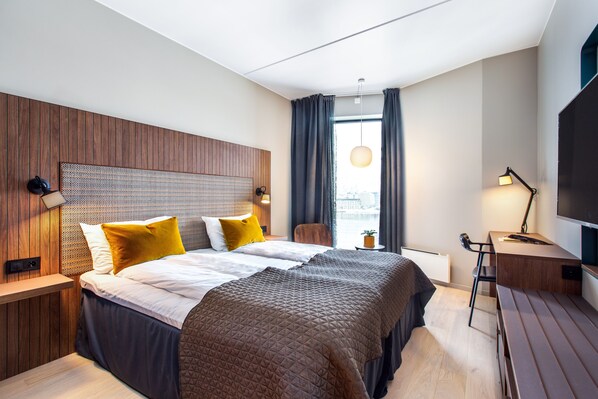 Desk, laptop workspace, soundproofing, bed sheets