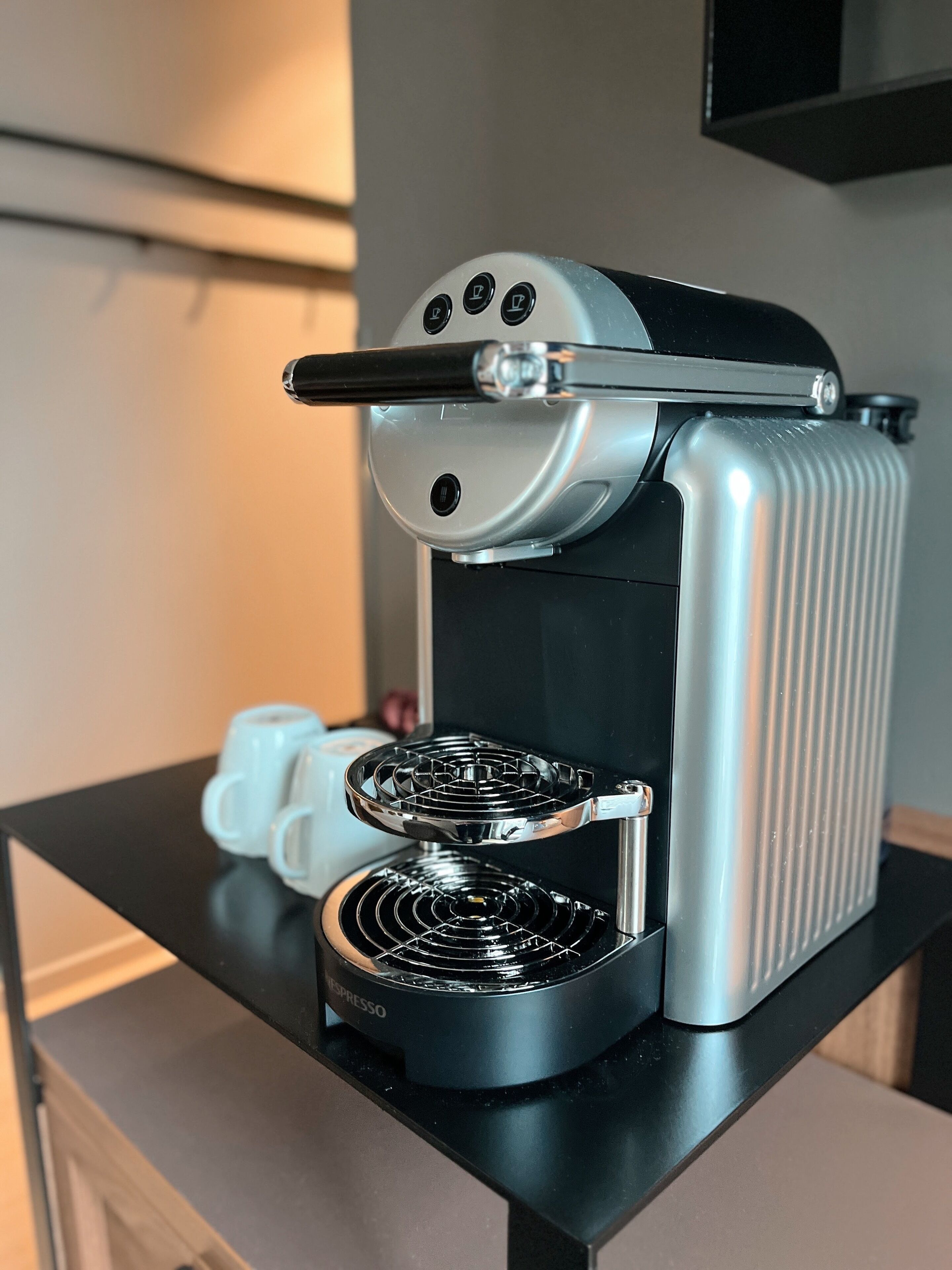 desk, laptop workspace, soundproofing, bed sheets