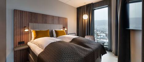 Desk, laptop workspace, soundproofing, bed sheets