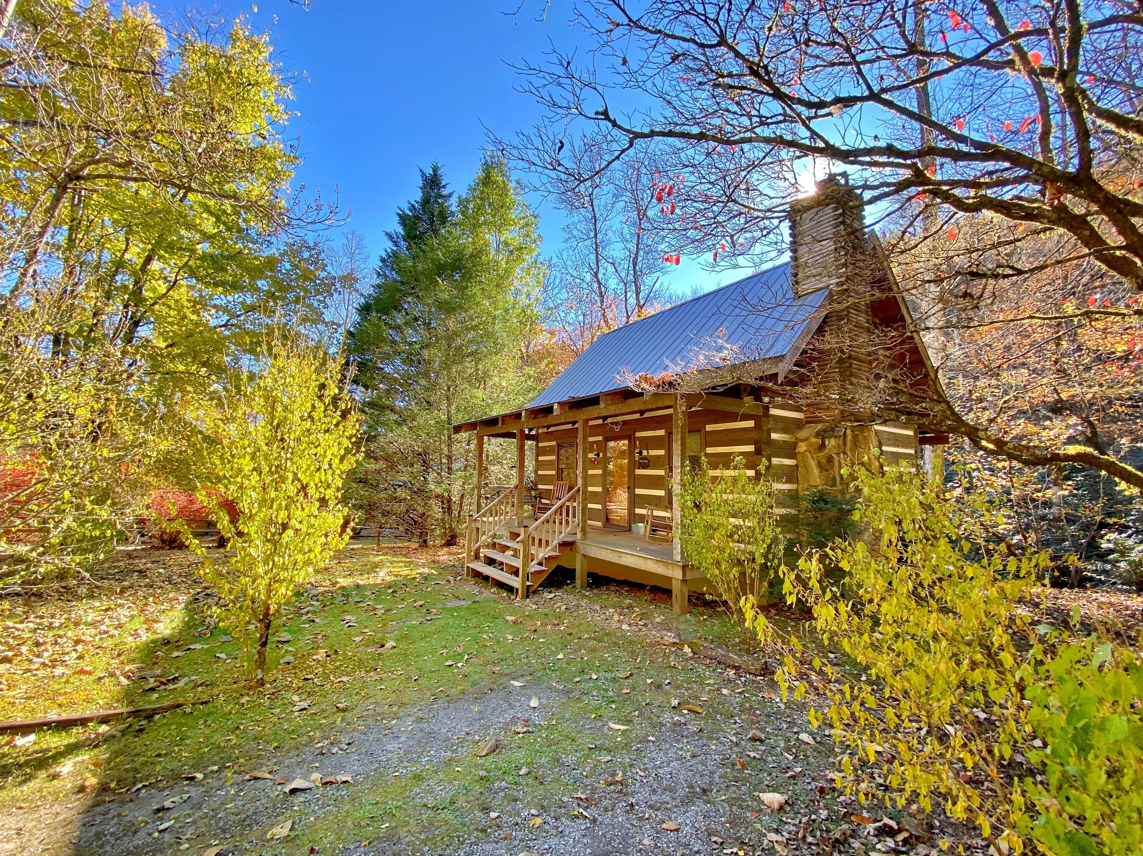 The Mountains are Calling! Visit Cherry Bluff | Turnstone Log Cabins