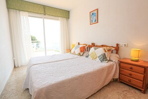 1 habitación y ropa de cama