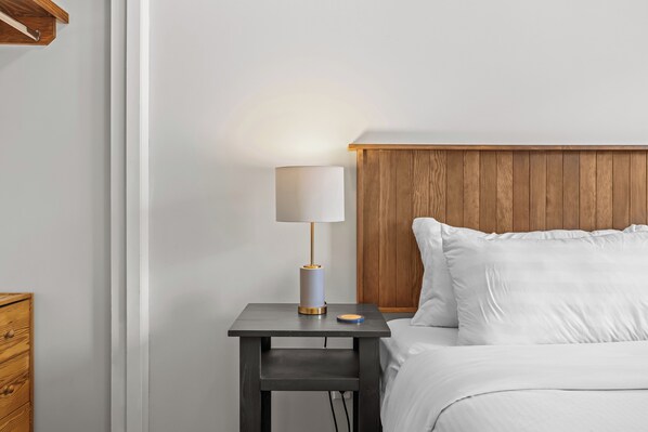 3 bedrooms, iron/ironing board, travel crib, free WiFi