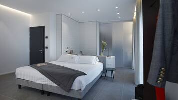 1 Schlafzimmer, hochwertige Bettwaren, Daunenbettdecken, Minibar