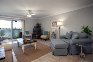 TV - Sundown A13 (Pensacola)