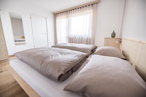 2 Schlafzimmer, Bügeleisen/Bügelbrett, Reisekinderbett, kostenloses WLAN