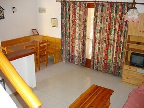 TV, offices