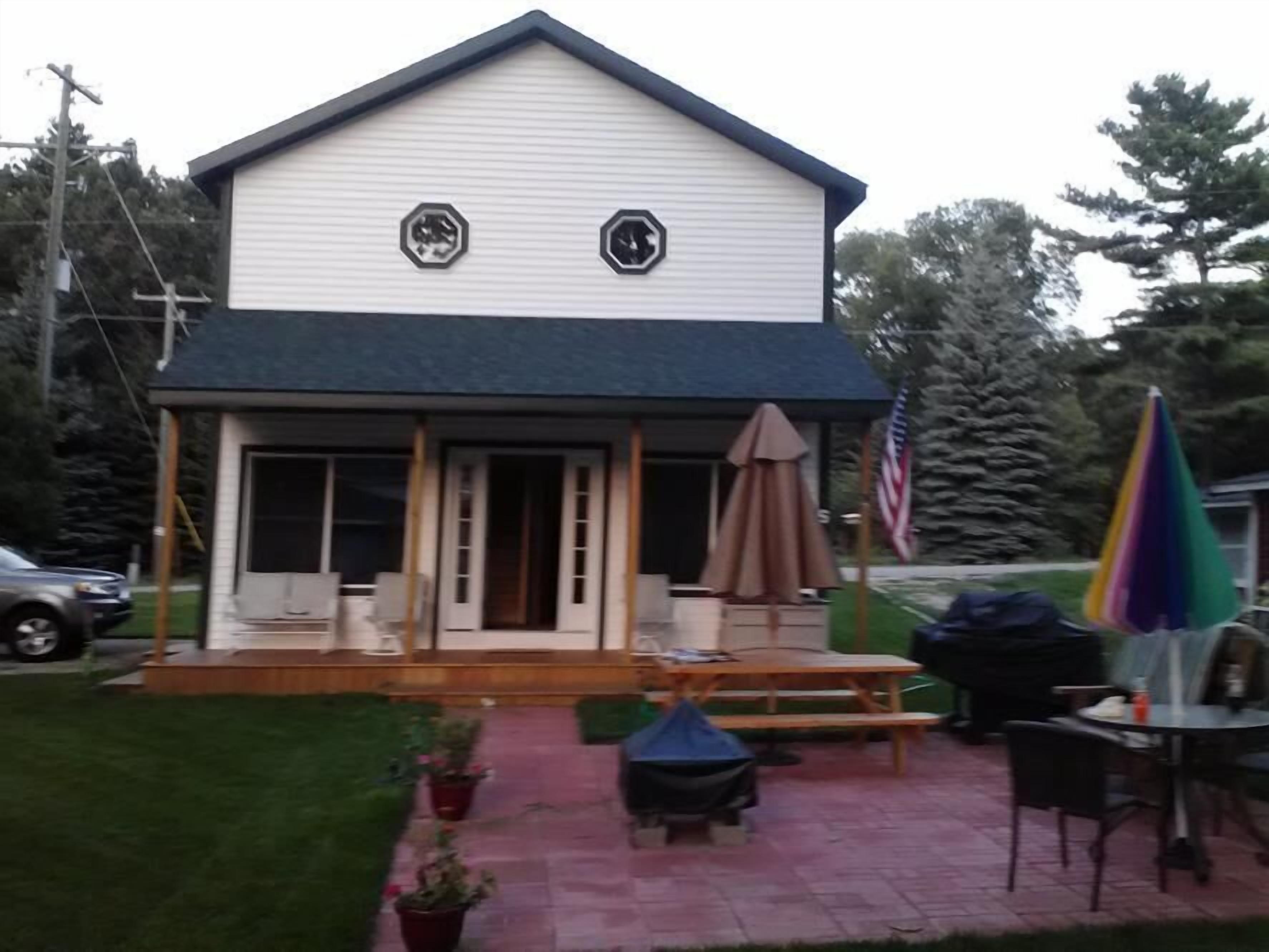 Silver Lake cottage in Floridale Association