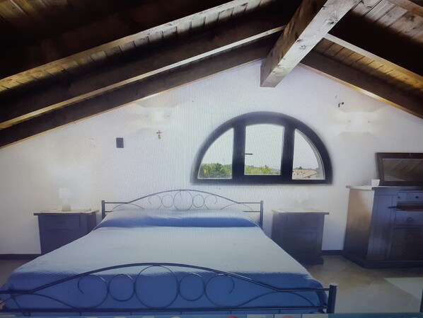 4 chambres, fer et planche Ă repasser, Wi-Fi, draps fournis