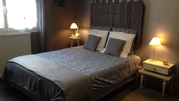 Room, 1 Double Bed (Est) | View from room