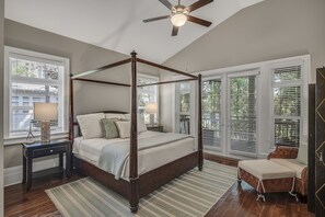 4 bedrooms, iron/ironing board, free WiFi, bed sheets - Amazing Sandestin Beach House-4 BR 3.5 BA, Golf Cart, Lux Amenities, Discounts (Miramar Beach)
