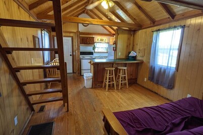 "Ole Pete" Tiny Home Cabin #14 | Pet Friendly
