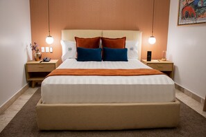 Standard Room | Bathroom | Shower, free toiletries, hair dryer, bathrobes