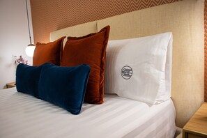 Standard Room | 1 bedroom, premium bedding, down comforters, minibar