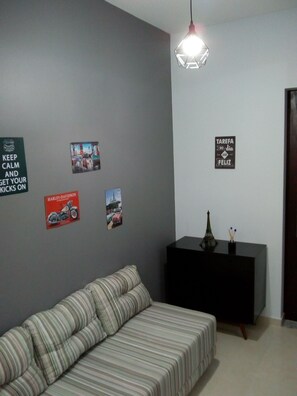 Apartment, 1 Large Twin Bed | Free WiFi, bed sheets - Residencial Aquidabã (Angra dos Reis)