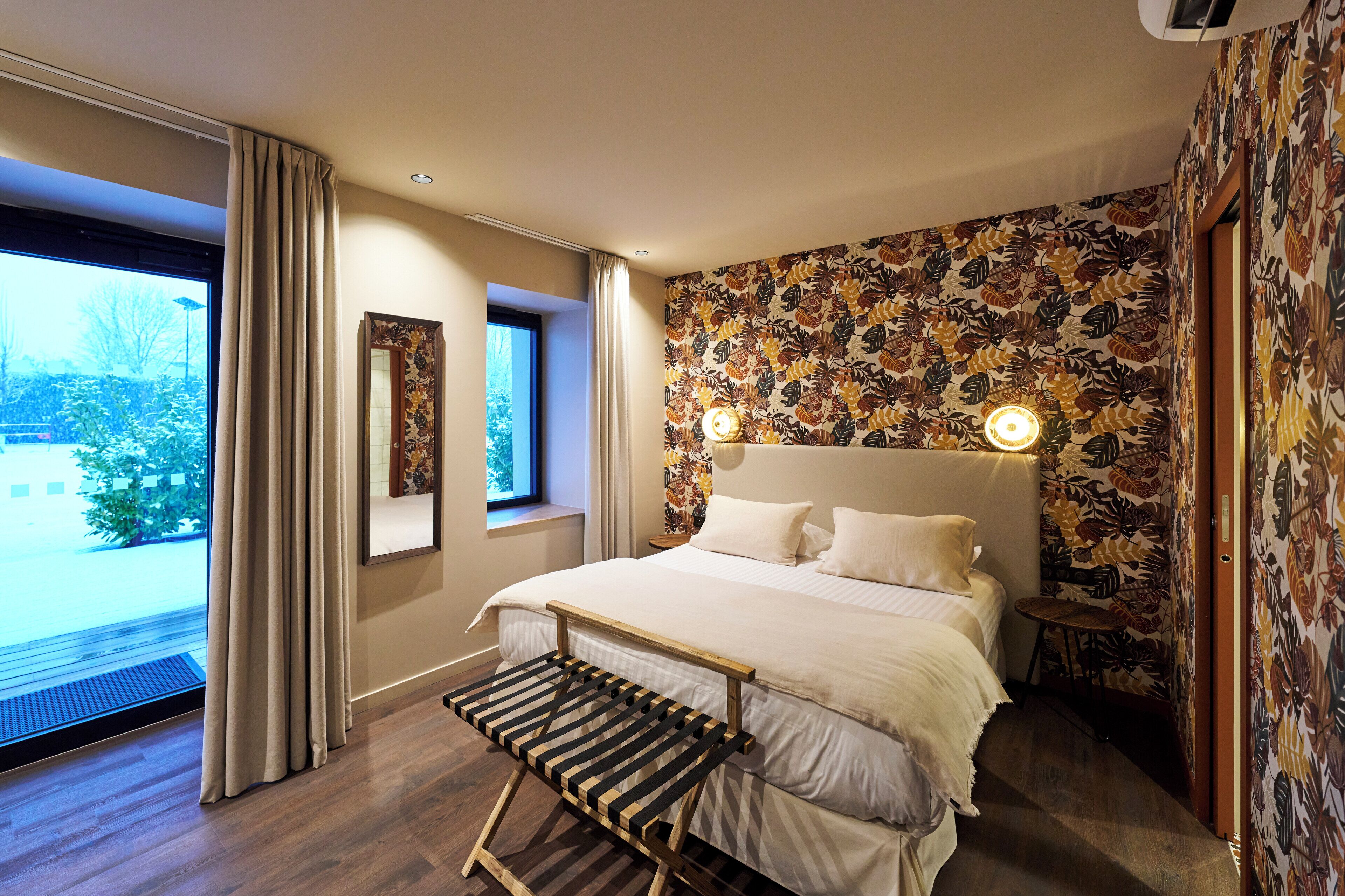 Premium bedding, individually decorated, individually furnished, desk