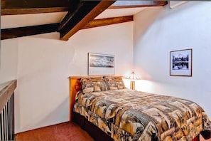 1 bedroom, Internet, bed sheets - (A210) Loft Condominiums (Yosemite National Park)