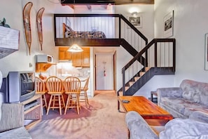 TV, fireplace, DVD player - (A210) Loft Condominiums (Yosemite National Park)