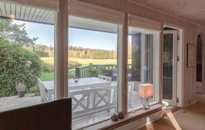 Outdoor dining - Cozy home in Asperup with house a panoramic view (Asperup)