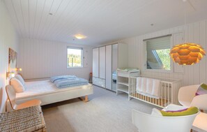 3 chambres, lit de bébé portatif, accès au Wi-Fi (inclus)