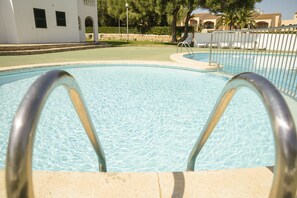 Pool - Cozy apartment in a good area (Son Carrió)
