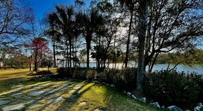 Property grounds - Private Villa + Private Beach + Boat + Infinity Pool + Kayaks (Elberta)