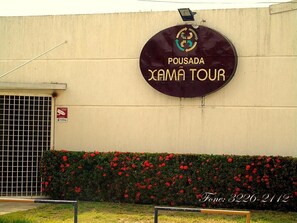 Fachada de la propiedad