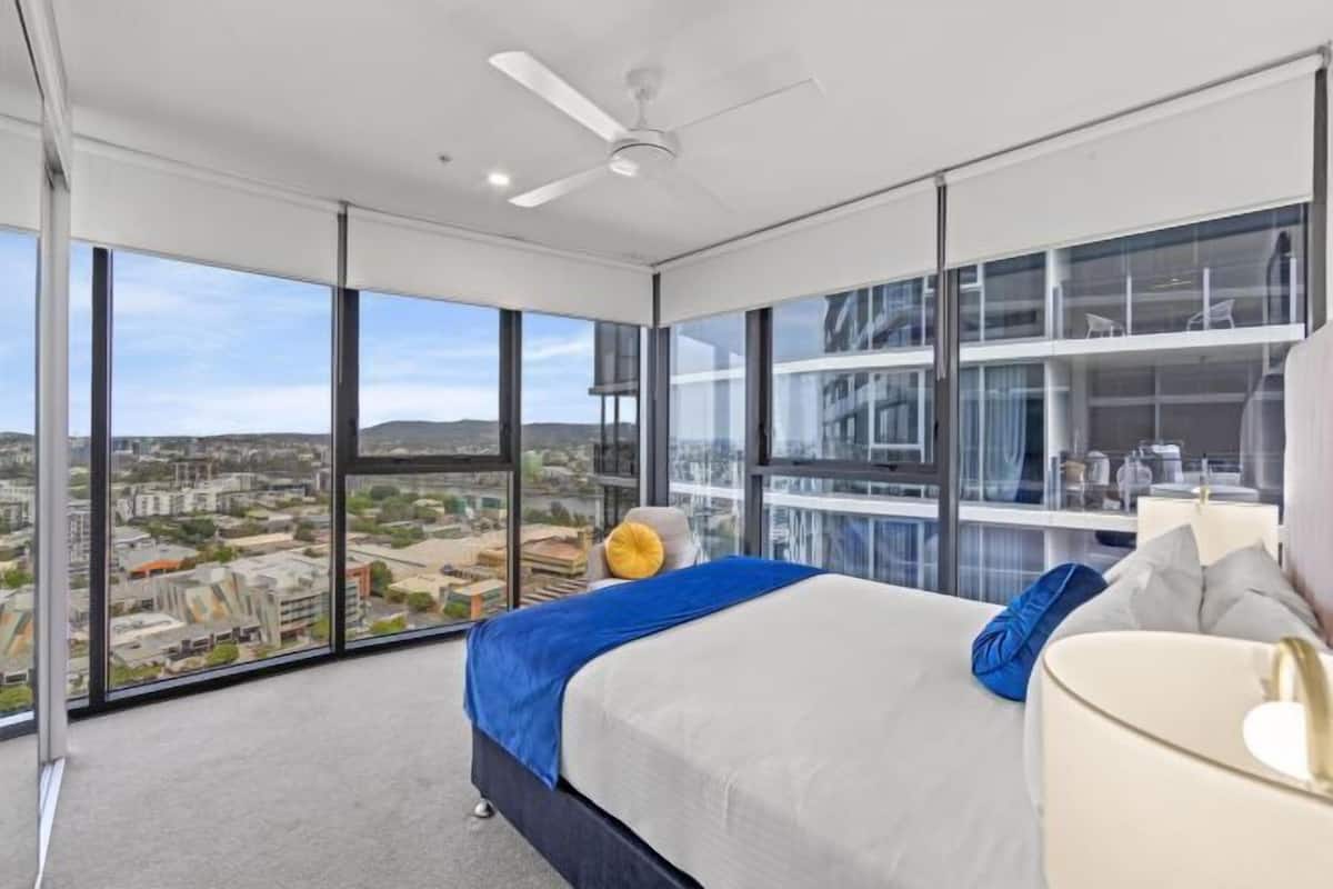 3 bedrooms, soundproofing, iron/ironing board, free WiFi