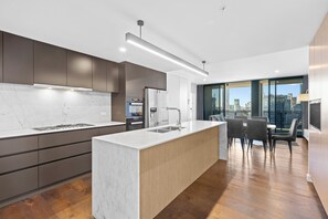 Appartement Exécutif, 3 chambres | Cuisine privée