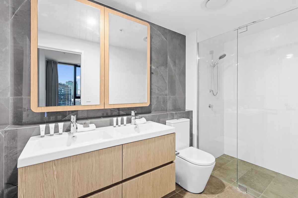 Brisbane One Apartments by CLLIX