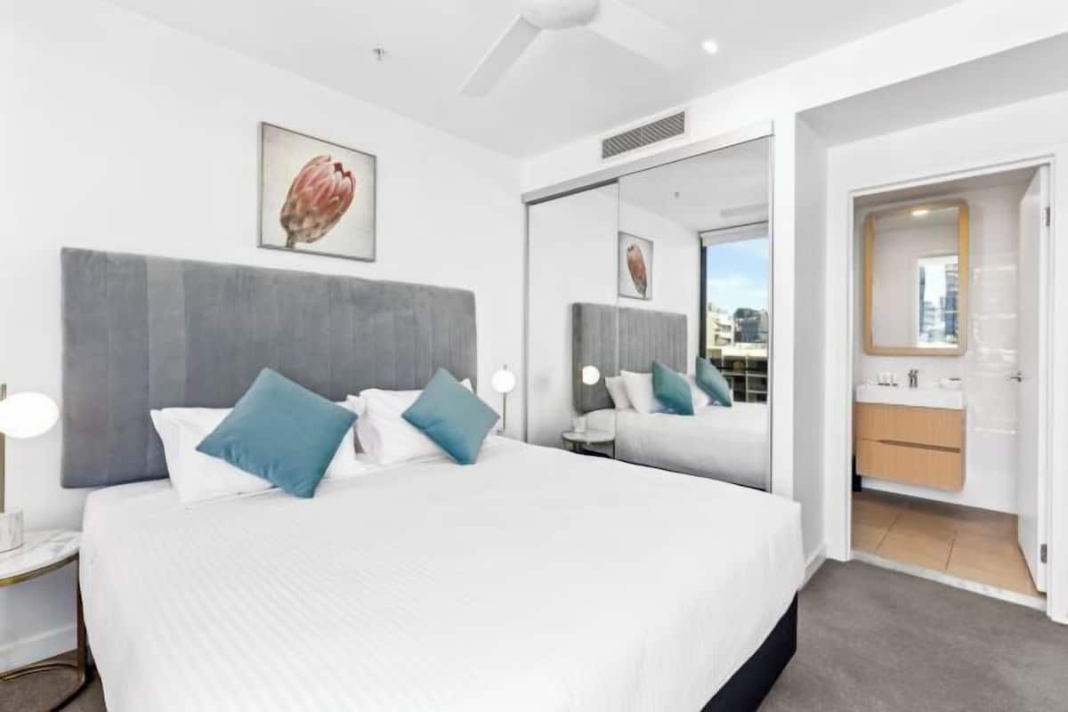 Soundproofing, iron/ironing board, free WiFi, bed sheets