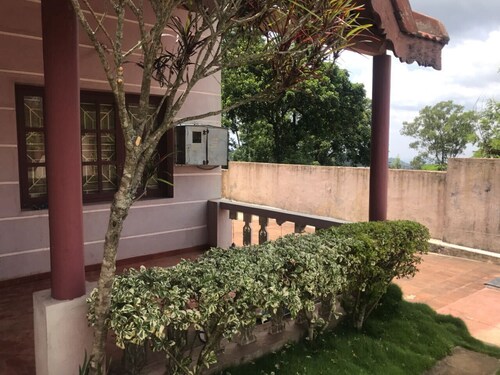 A little bungalow near Yercaud bus stand